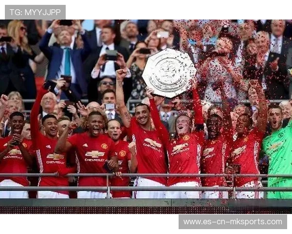 曼联两将合同悬而未决，去留成关键